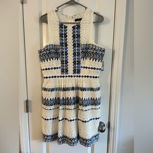 BCBGMaxAzria Ivory and Navy Blouse